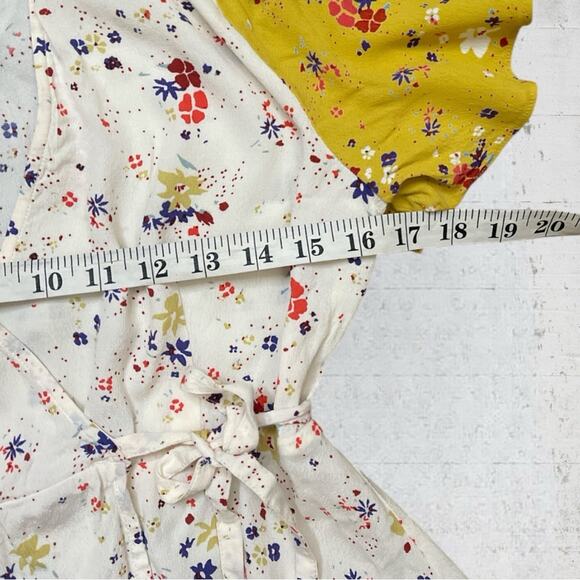Anthropologie Meadow Rue Bon Voyage Blouse Size 4 Floral Wrap Top Boho Feminine - Picture 9 of 13